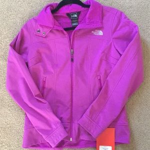 NWT north face women’s calentito jacket magenta